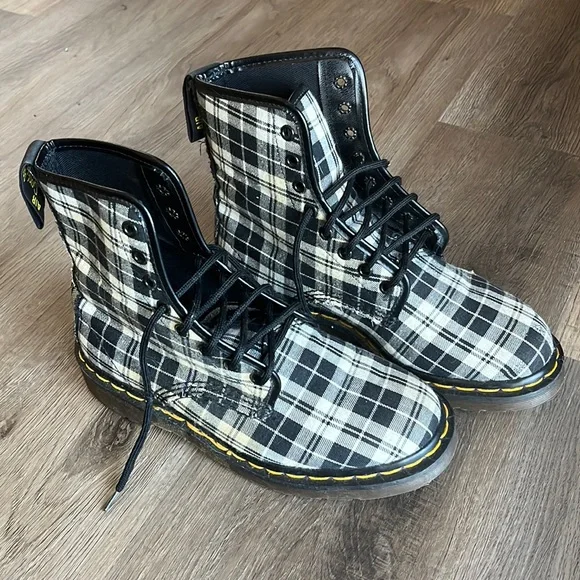 Dr. Martens | Shoes | Plaid Black And White Dr Marten Boots  display picture 2